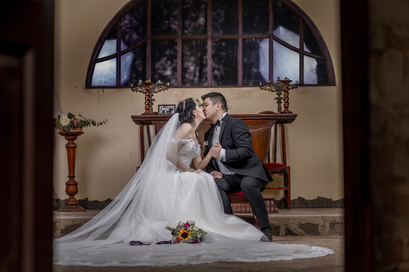 Mass Image Compressor Compressed this image. https://sourceforge.net/projects/icompress/ with Quality:80